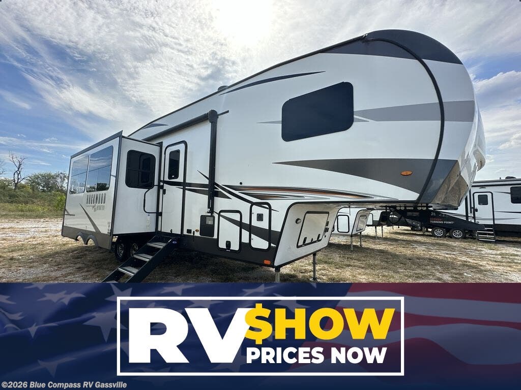Used 2022  Forest River Rockwood Ultra Lite 2892RB by Forest River from Blue Compass RV Gassville in Gassville, AR