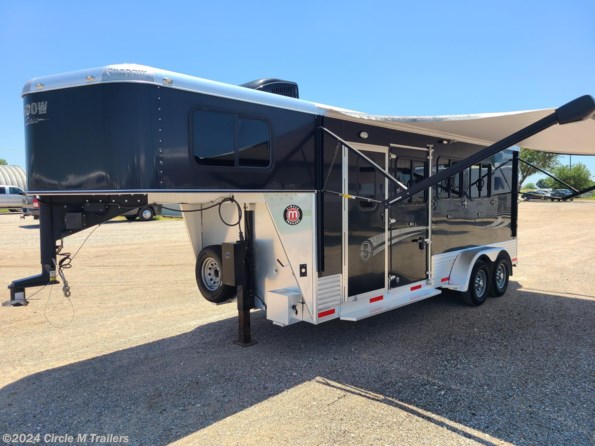 2019 Shadow Trailer Pro 3 Horse A/C, HYDRAULIC JACK & POWER AWNING!! available in Kaufman, TX