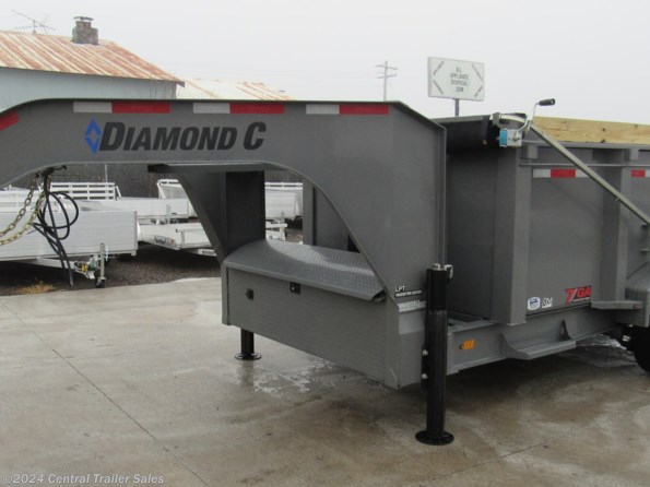2024 Diamond C LPT208-GN available in East Bethel, MN