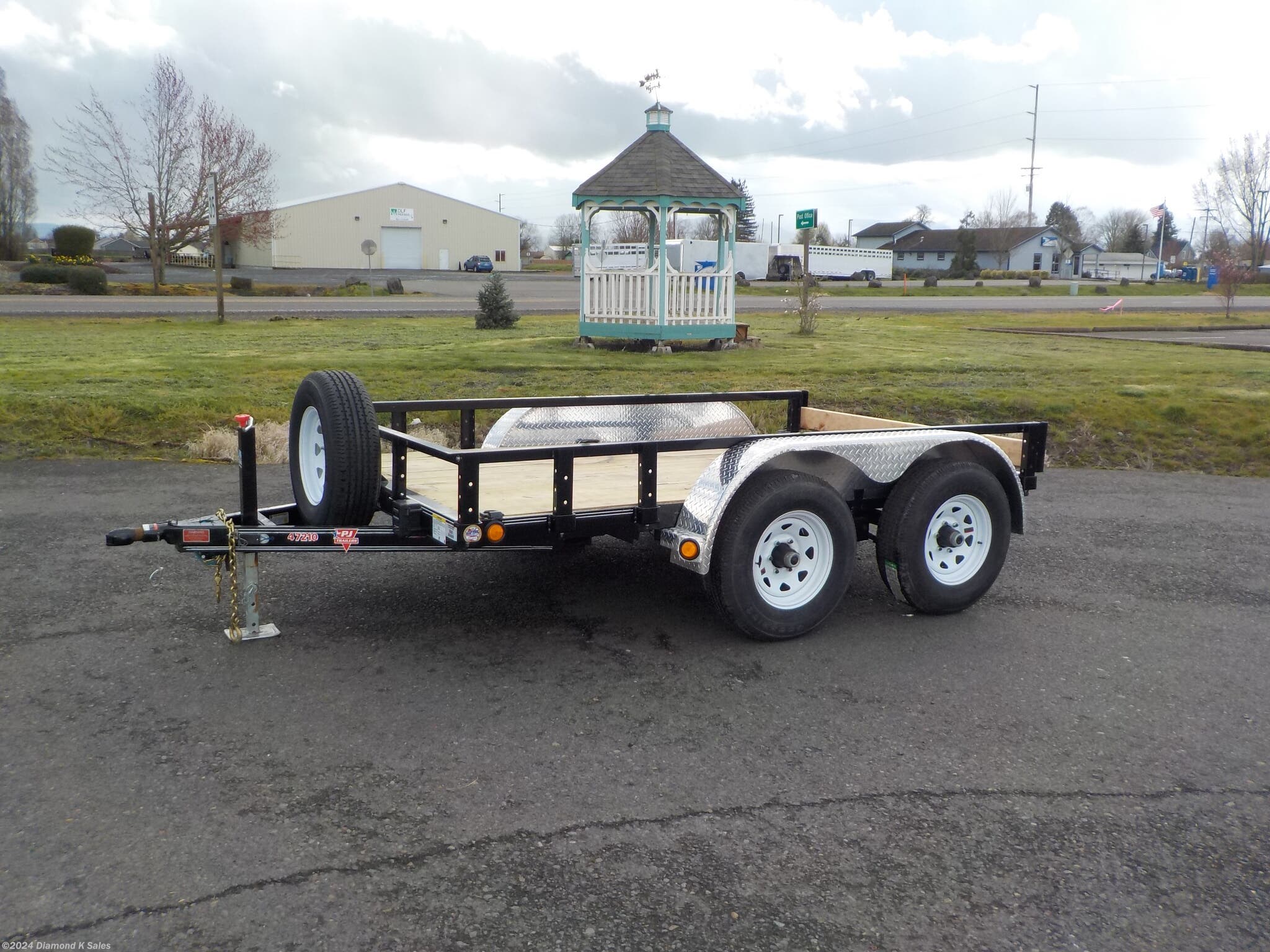 Utility Trailer - 2020 PJ Trailers Utility UK 6' X 10' 10k | TrailersUSA