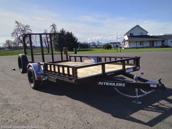 2024 PJ Trailers Utility U7 7' X 12' 3K Utility available in Halsey, OR