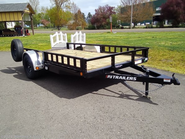 2024 PJ Trailers Utility U7 77" X 12' 3K available in Halsey, OR