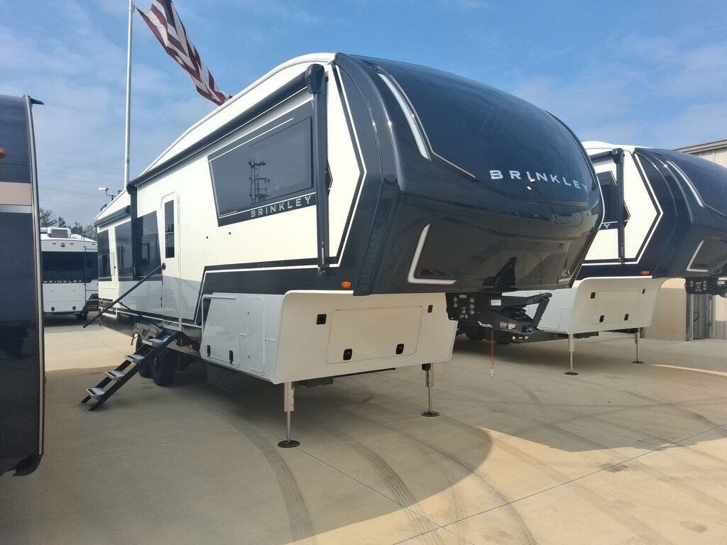 New 2026 Brinkley RV Model Z 2810 available in Strafford, Missouri