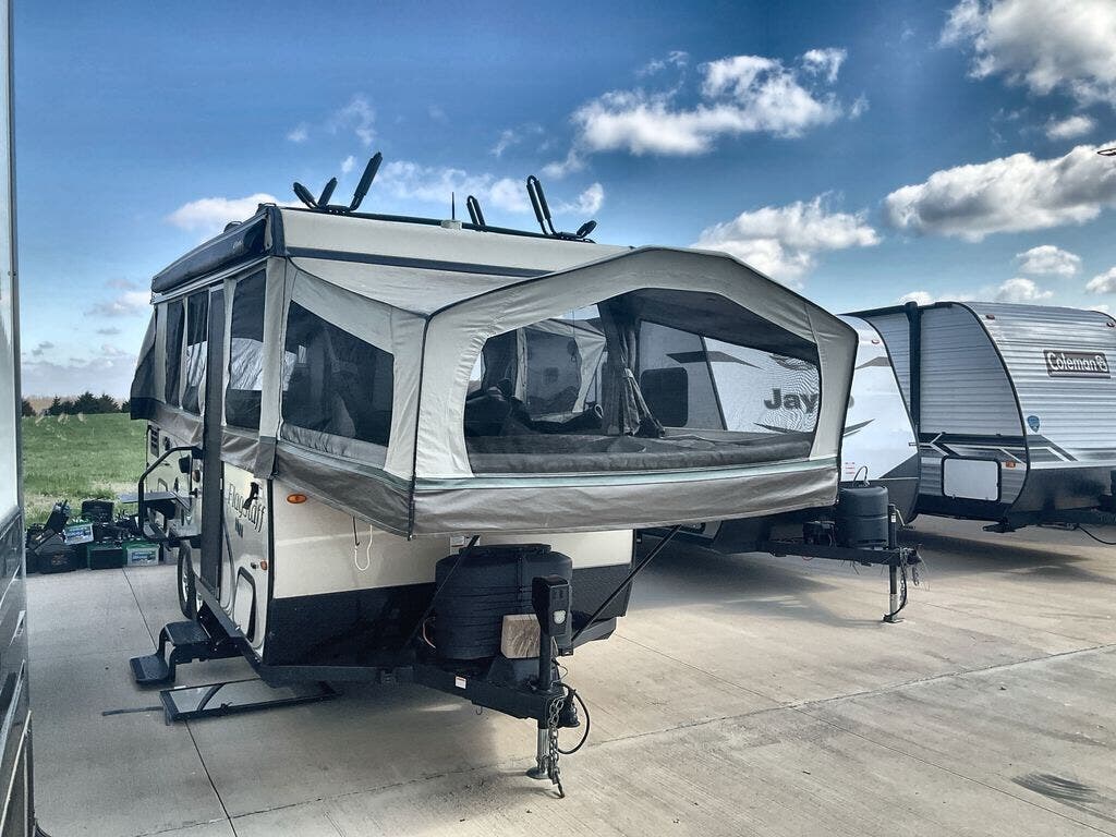 Used 2018 Forest River Flagstaff High Wall Flagstaff Classic Hw29sc available in Strafford, Missouri