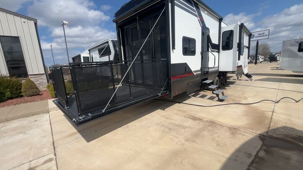 New 2026 Alliance RV Valor 41V13 available in Strafford, Missouri