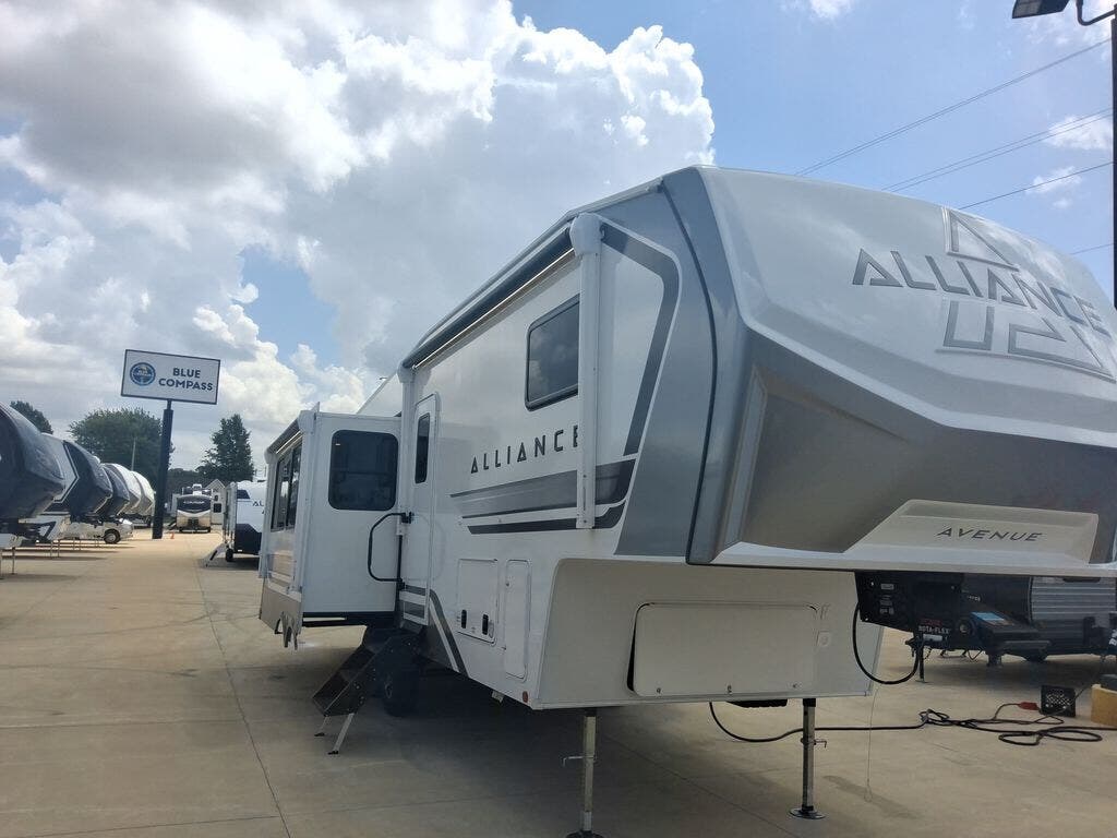 New 2027 Alliance RV Avenue All-Access 29RL available in Strafford, Missouri