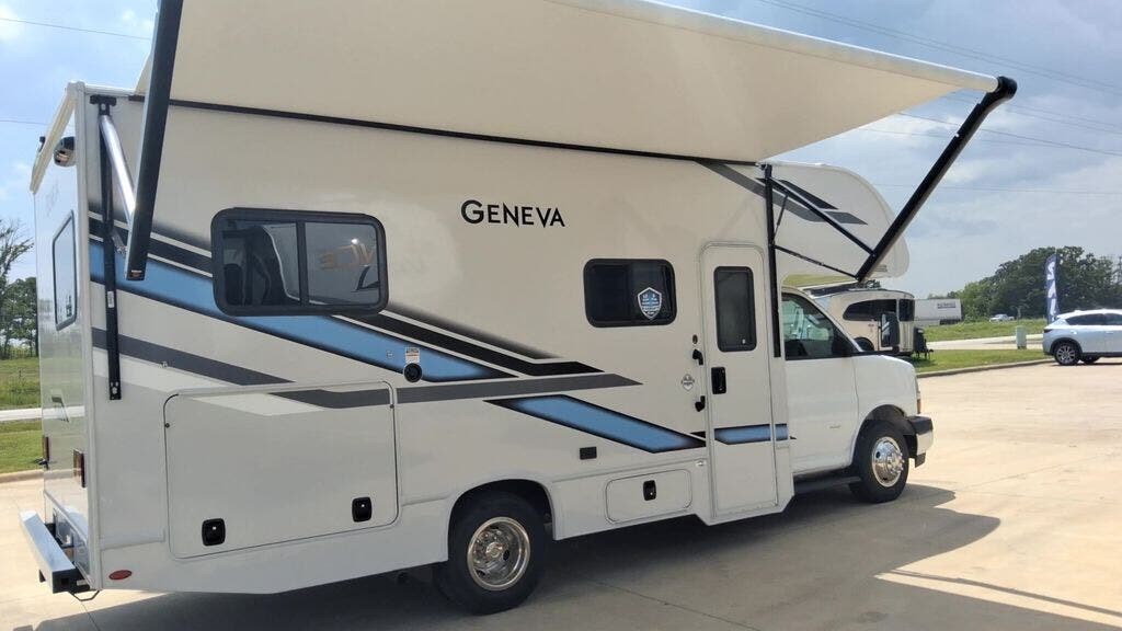 New 2027 Thor Motor Coach Geneva 21VT Chevy available in Strafford, Missouri