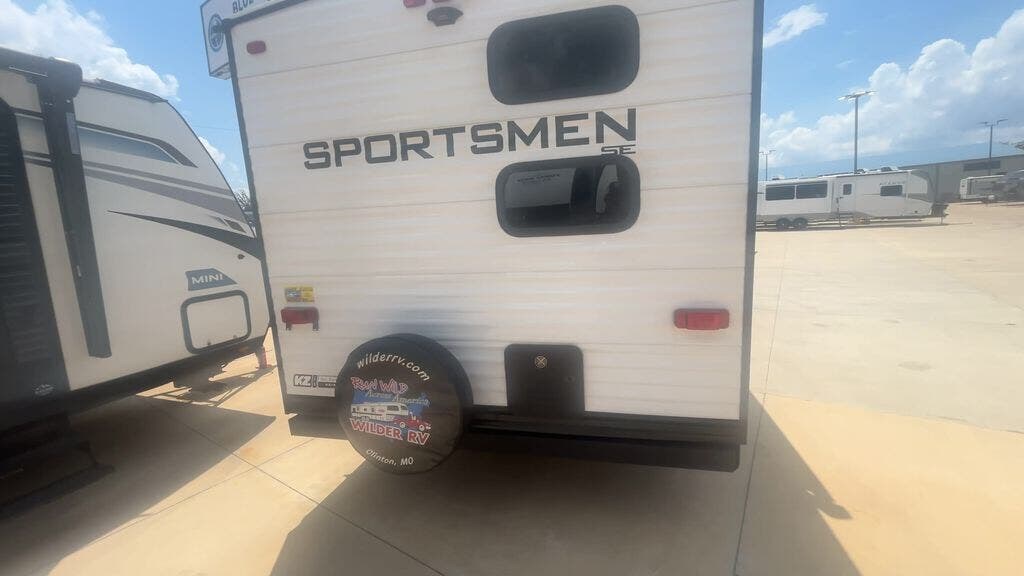 Used 2025 K-Z Sportsmen SE 260BHLE available in Strafford, Missouri