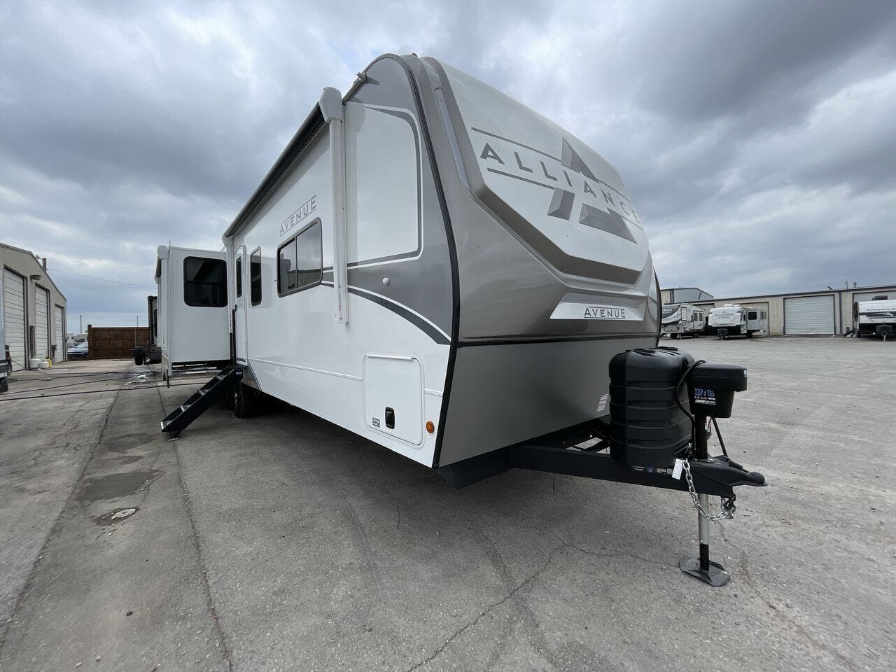 New 2026 Alliance RV Avenue 332RL available in Strafford, Missouri