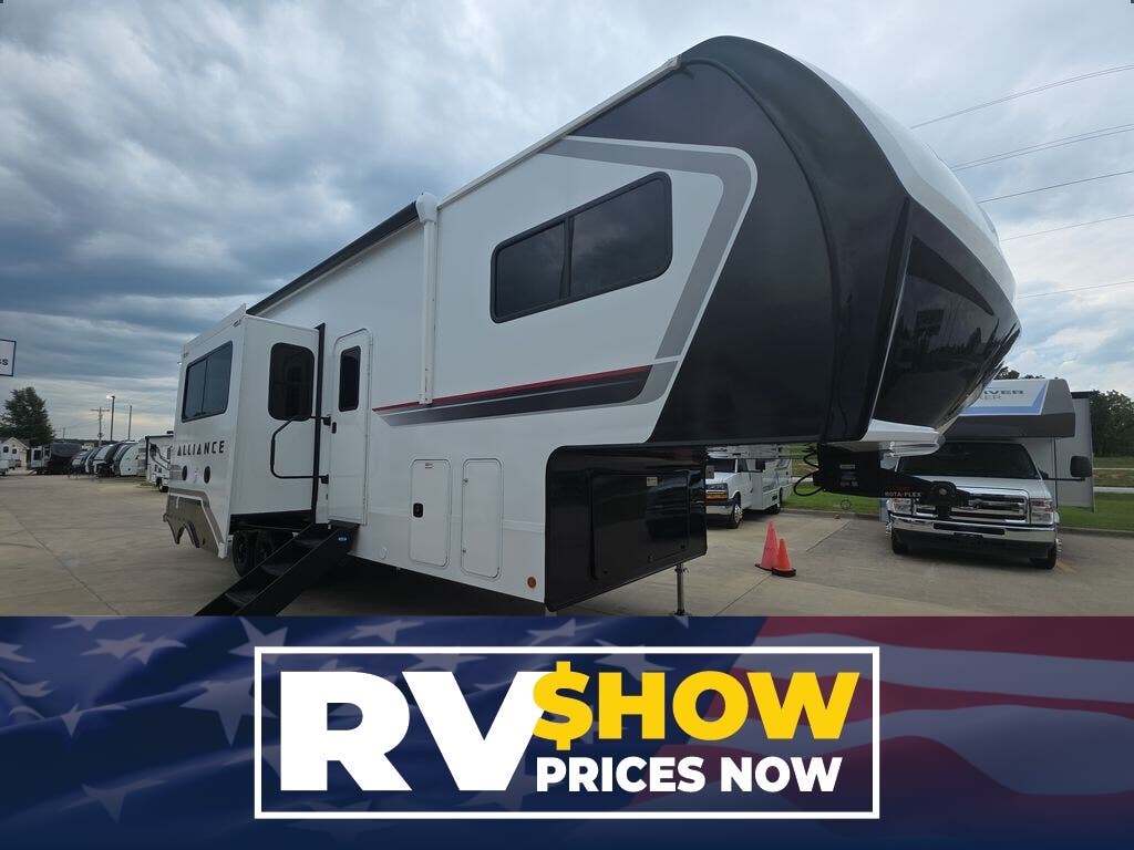 New 2027 Alliance RV Valor All-Access 32A10 available in Strafford, Missouri