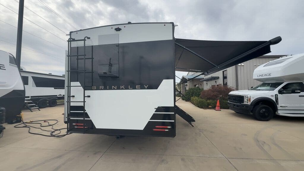 New 2027 Brinkley RV Model I 235 available in Strafford, Missouri