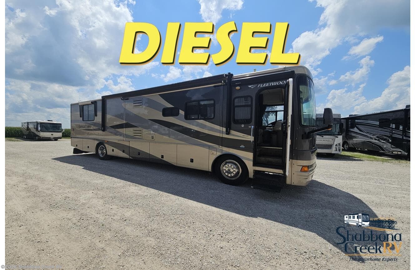Used 2005 Fleetwood Expedition 38N * available in Atkinson, Illinois