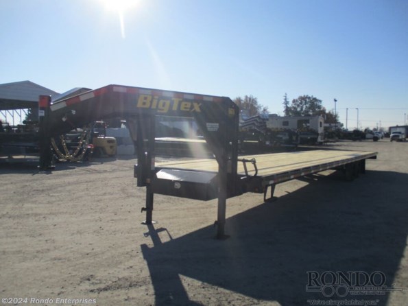 2023 Big Tex Gooseneck 16GN-40BK8SIR available in Sycamore, IL