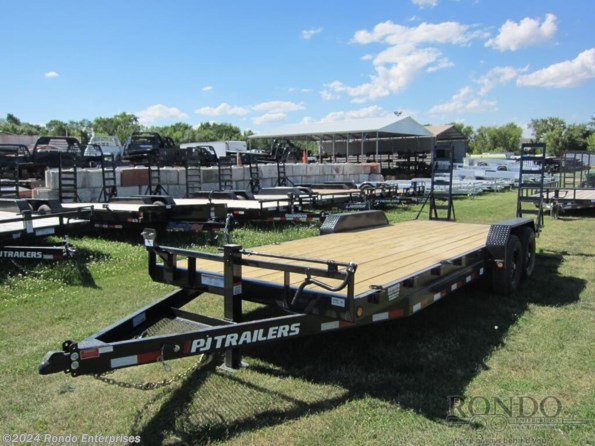 2025 PJ Trailers CC Equipment J2272BSBK available in Sycamore, IL