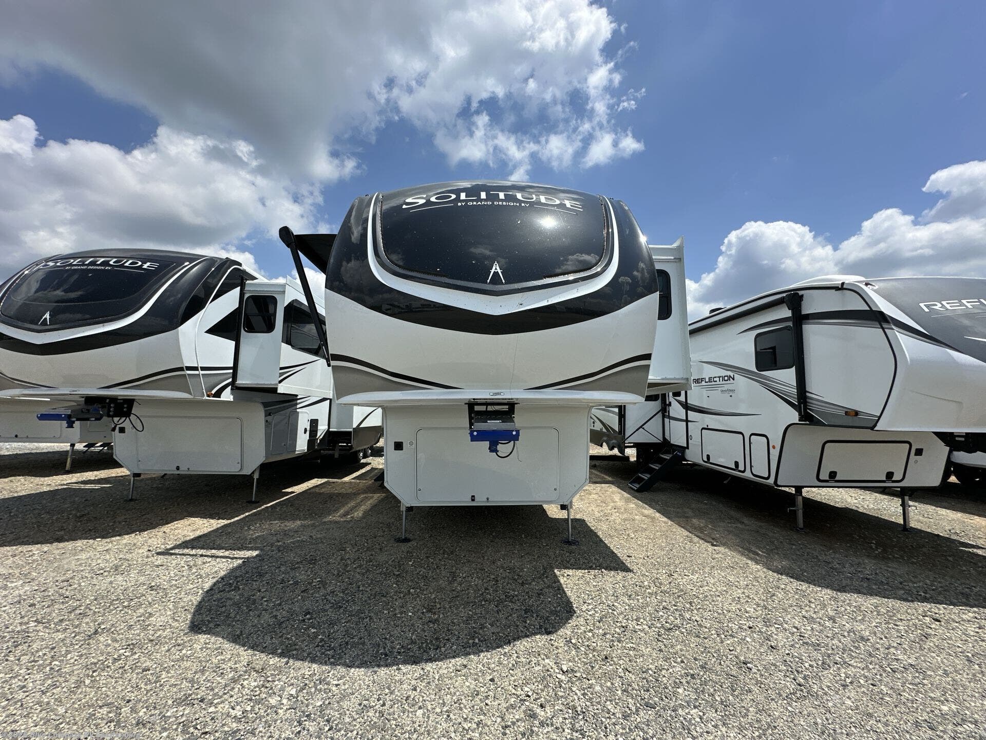 New 2025 Grand Design Solitude 390RK available in Duncan, South Carolina