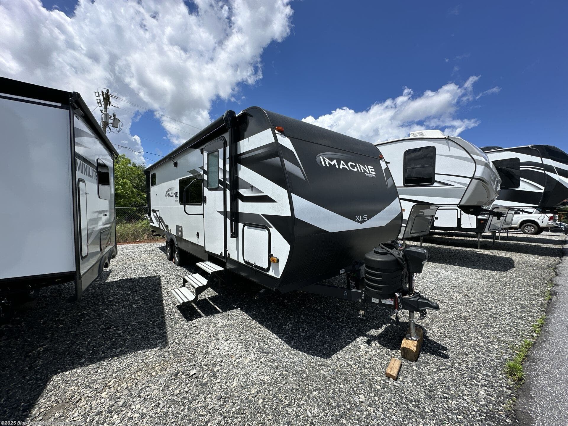 Used 2023 Grand Design Imagine XLS 25BHE available in Duncan, South Carolina