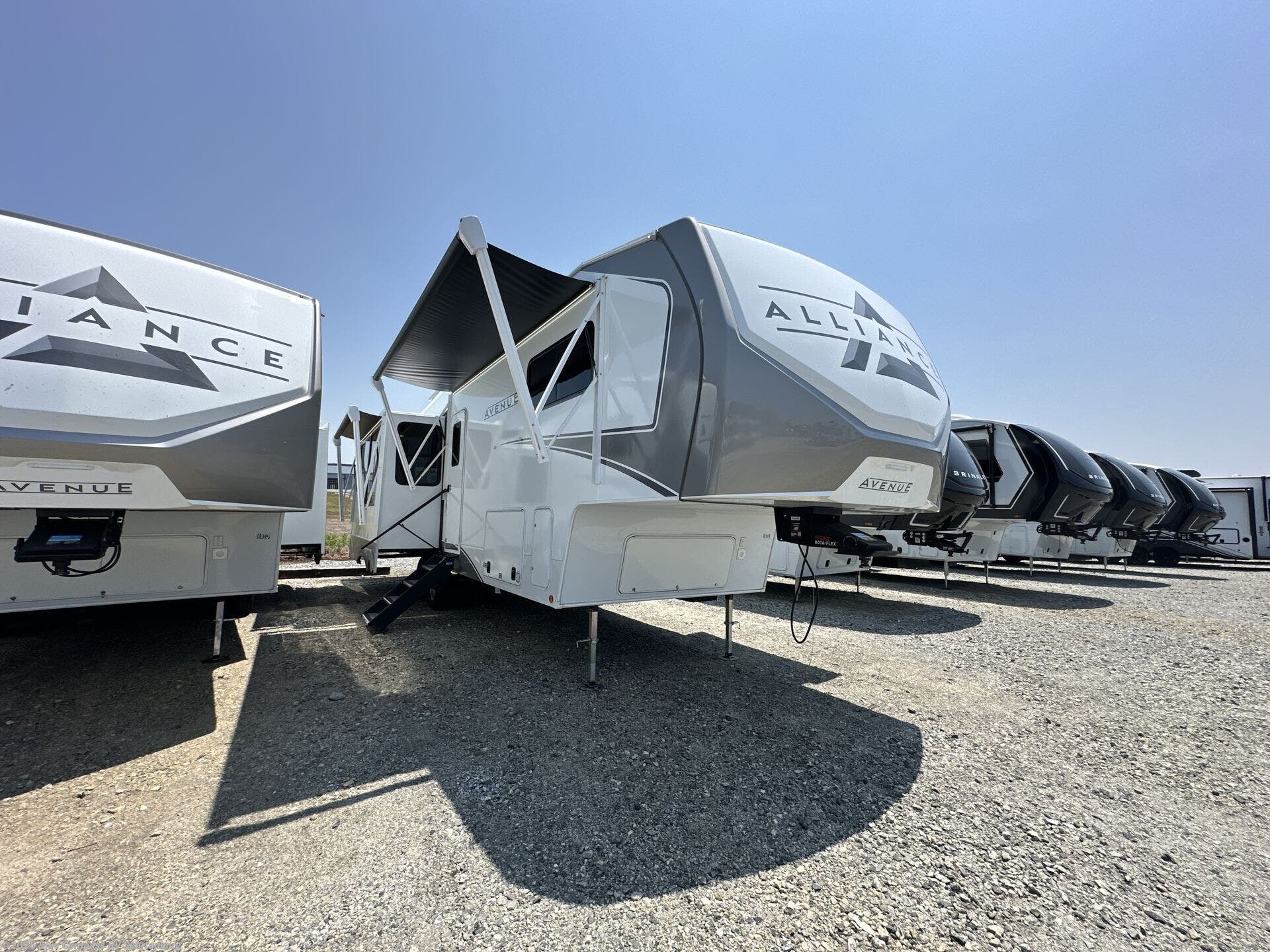 New 2026 Alliance RV Avenue 32RLS available in Duncan, South Carolina