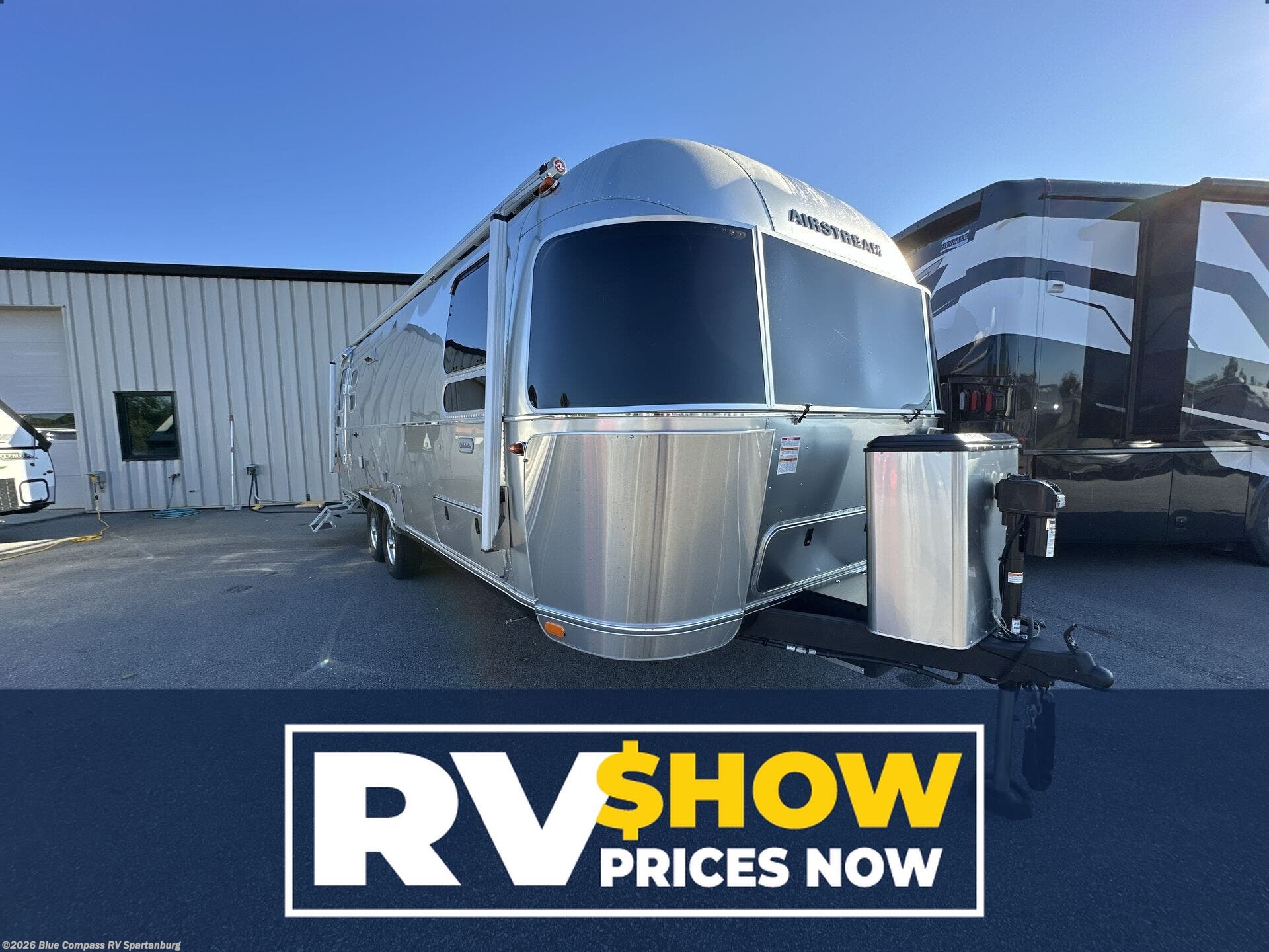 Used 2025 Airstream Globetrotter 27FB Twin available in Duncan, South Carolina