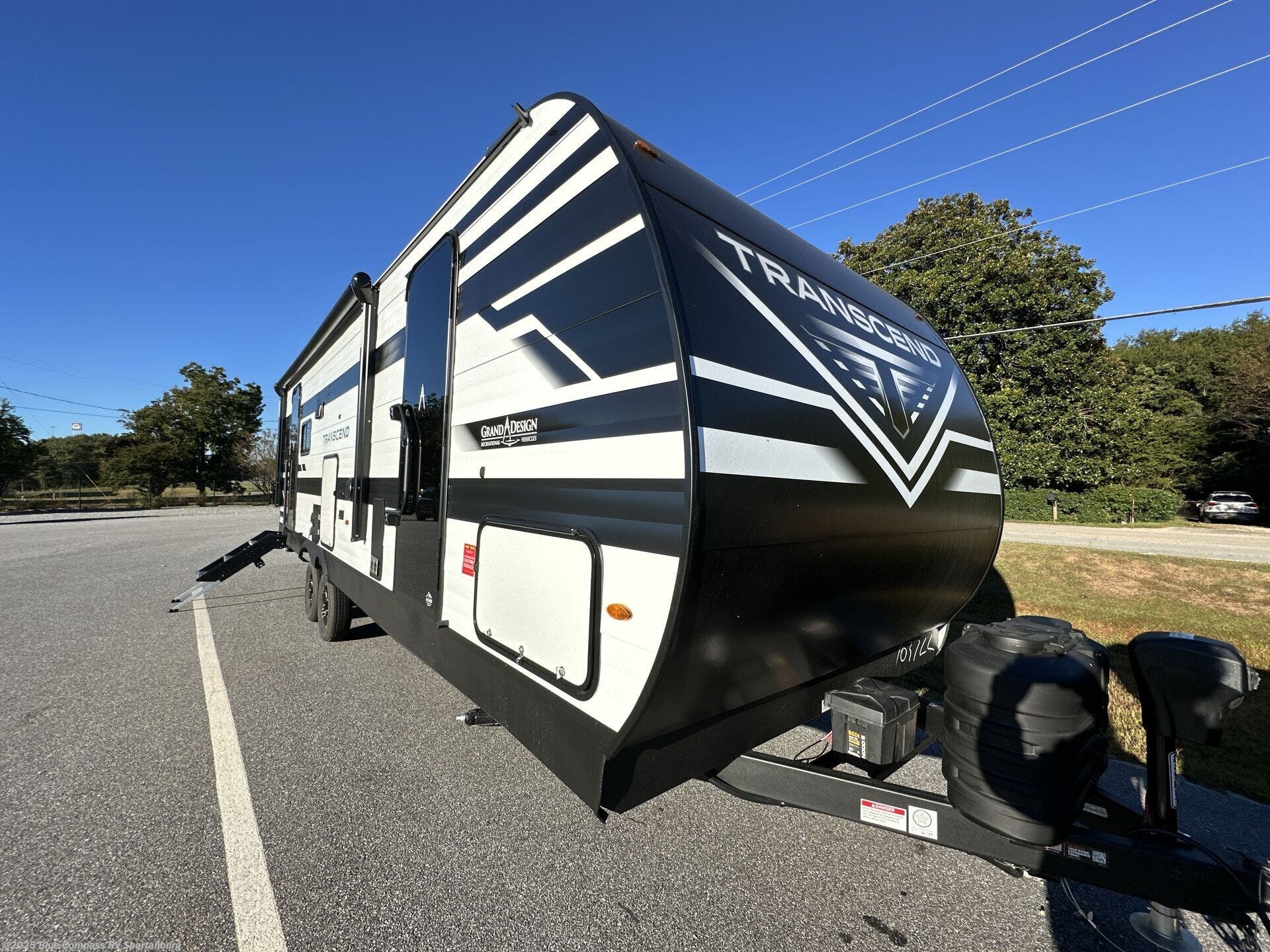 New 2026 Grand Design Transcend 245RLT available in Duncan, South Carolina