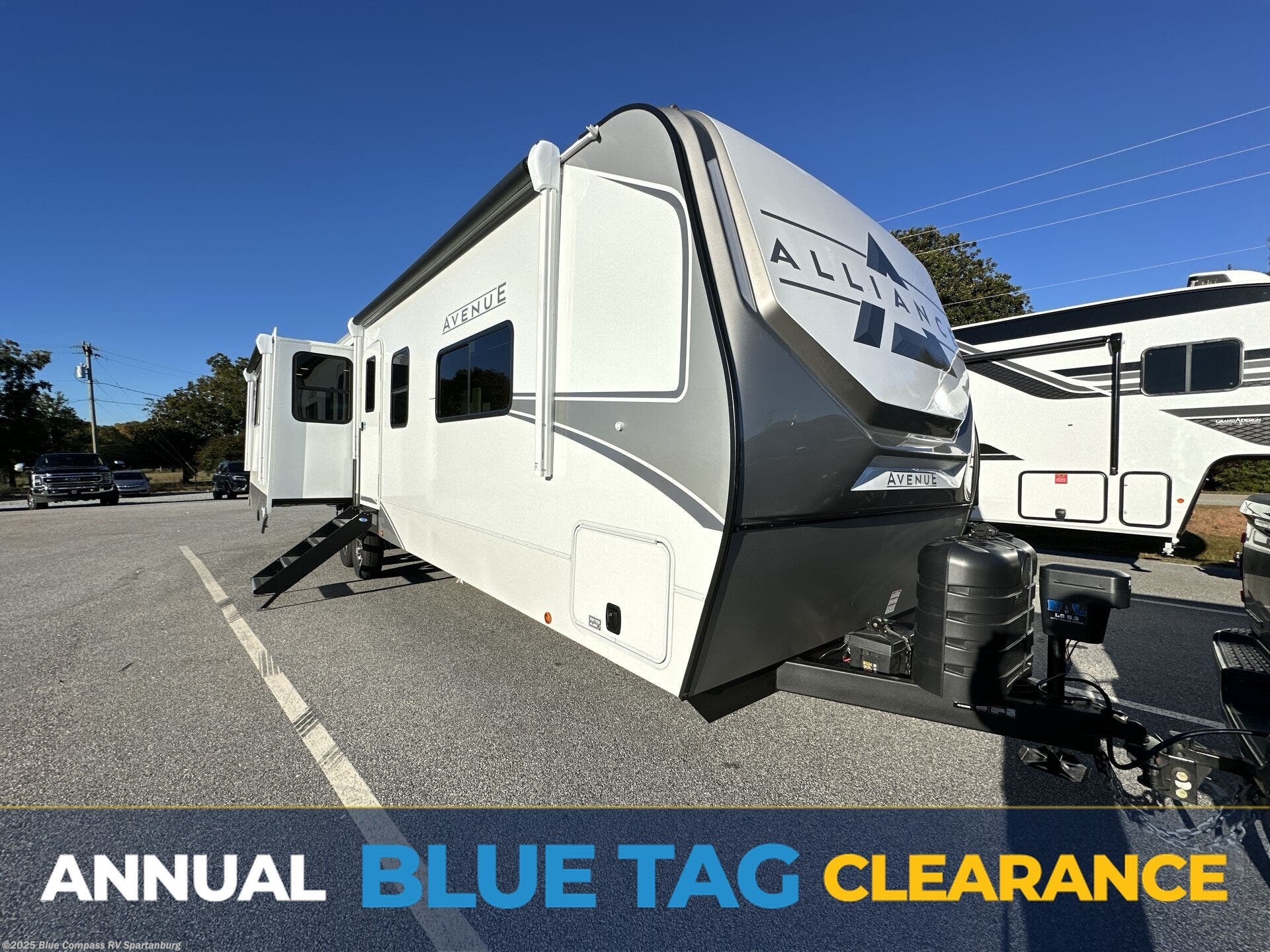 New 2026 Alliance RV Avenue 332RL available in Duncan, South Carolina