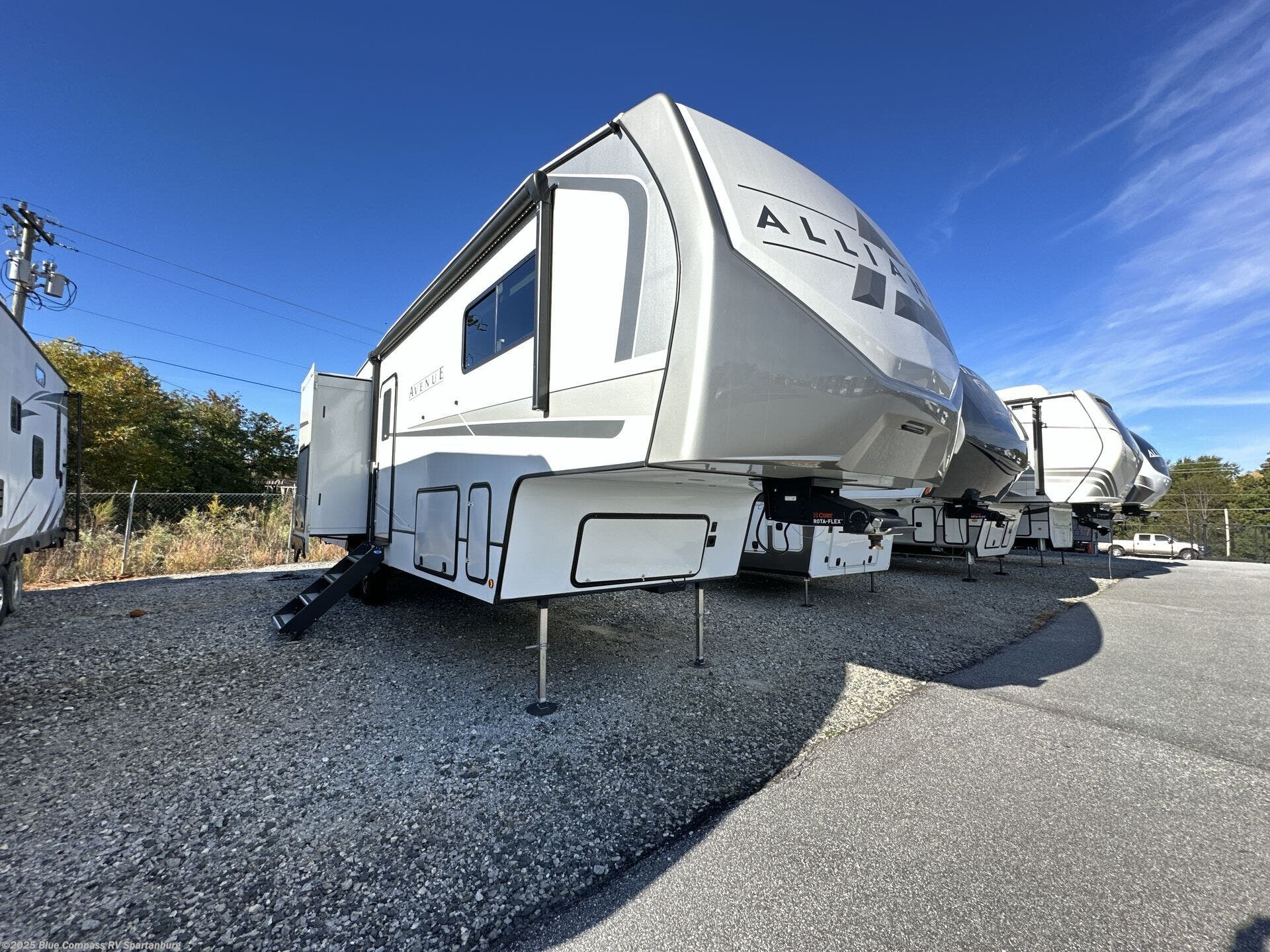 Used 2024 Alliance RV Avenue 33RKS available in Duncan, South Carolina