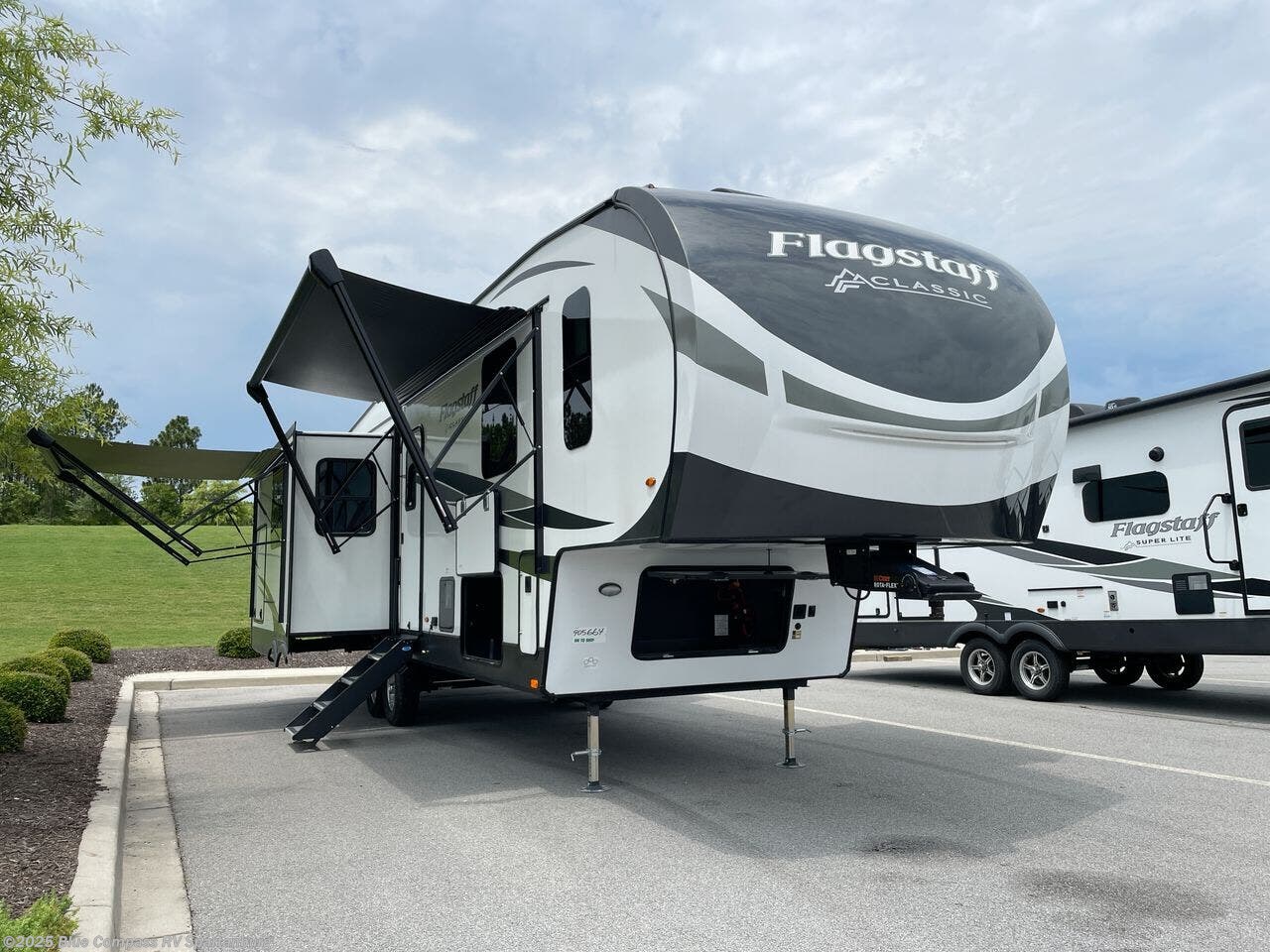 Used 2024 Forest River Flagstaff Classic 372RL available in Duncan, South Carolina