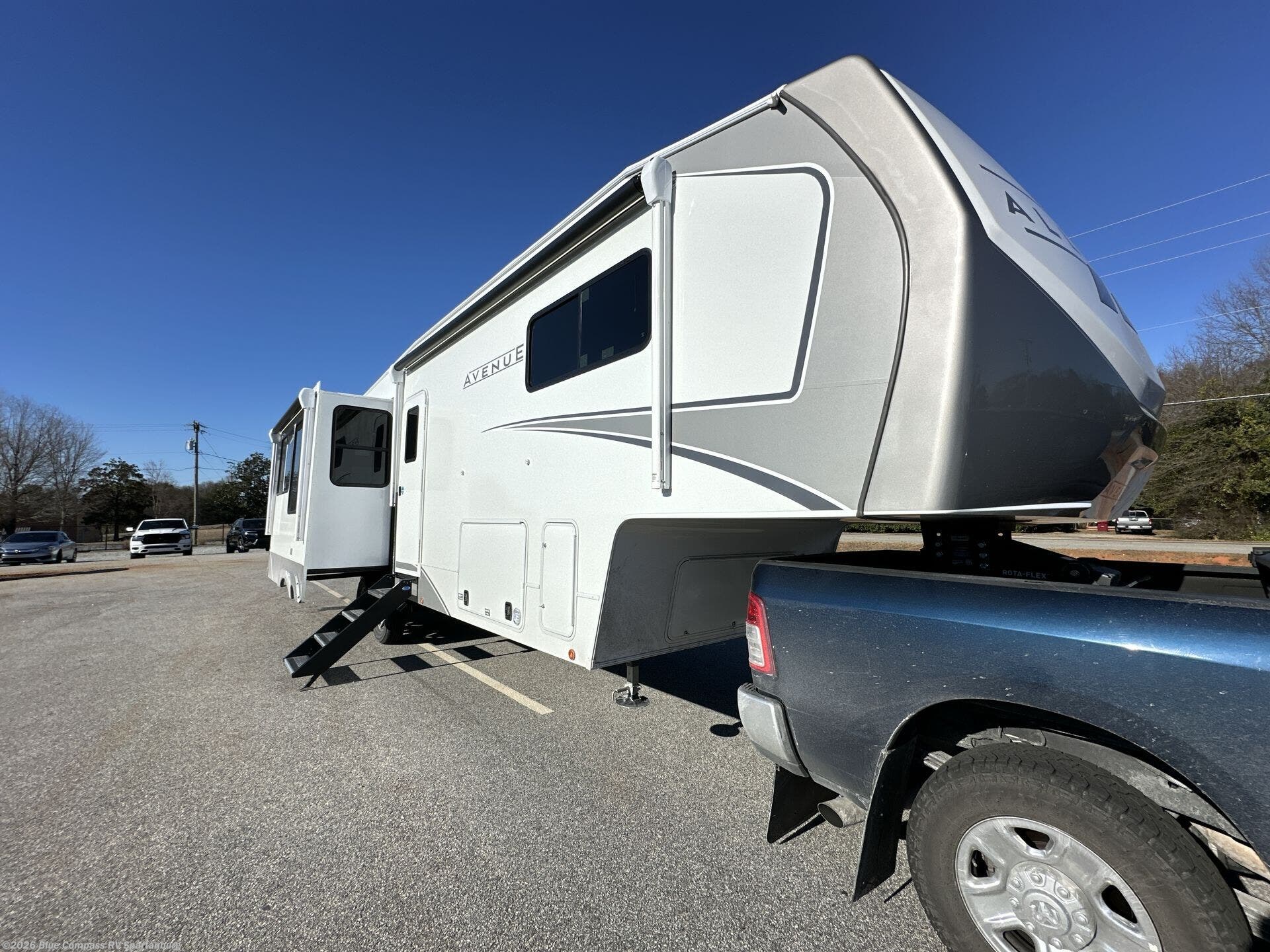 New 2026 Alliance RV Avenue 32RLS available in Duncan, South Carolina