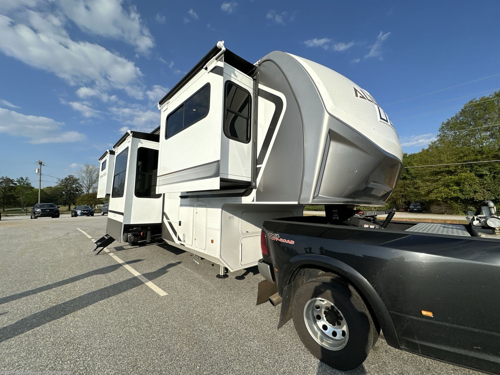 New 2026 Alliance RV Paradigm 385FL available in Duncan, South Carolina