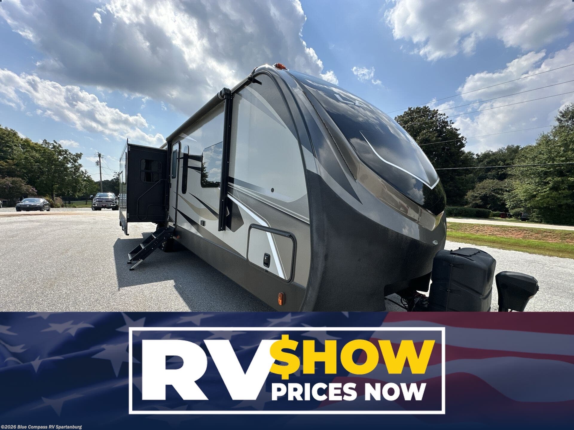 Used 2020 Keystone Laredo 330RL available in Duncan, South Carolina