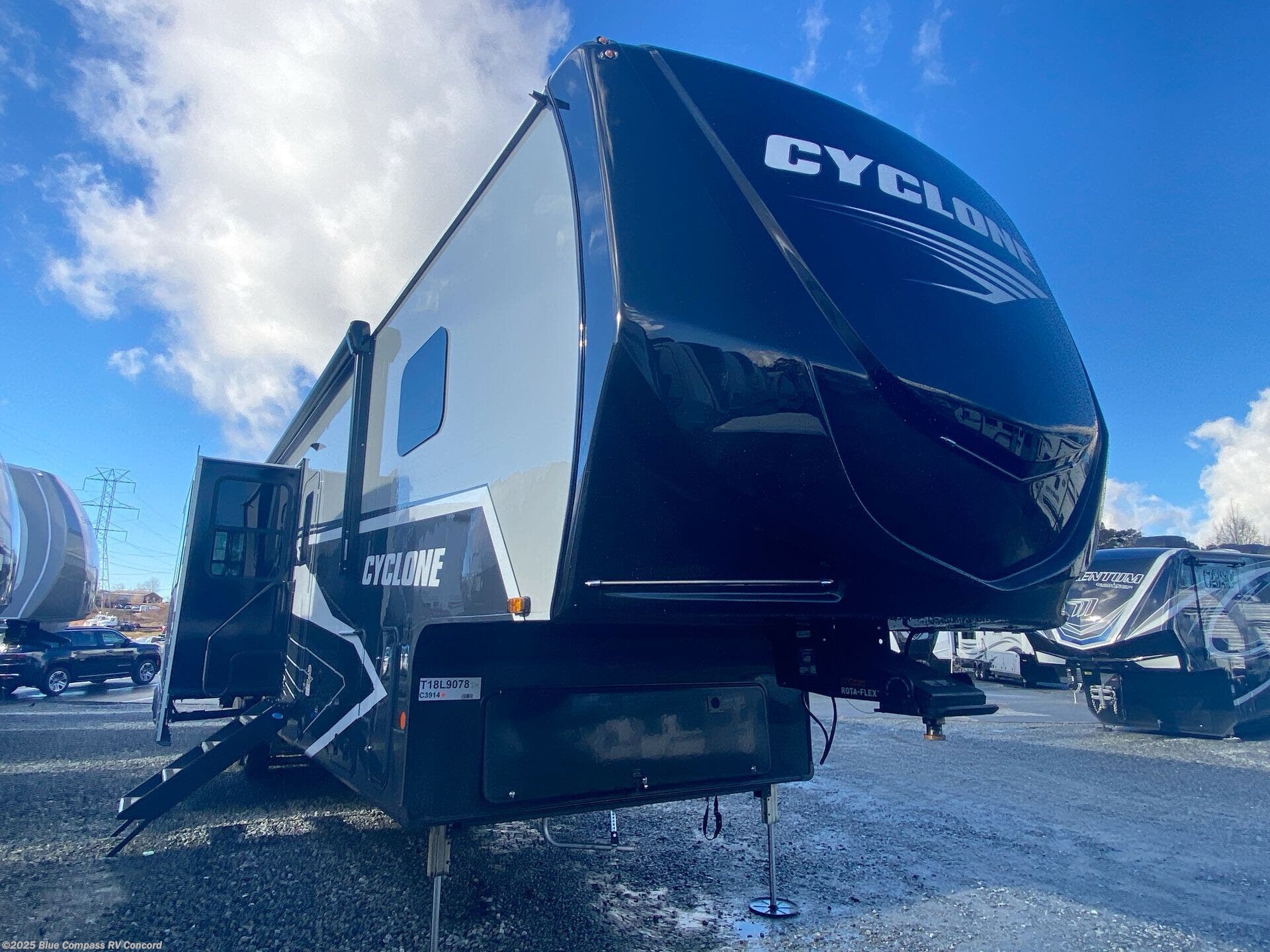 New 2026 Heartland Cyclone 3914 available in Concord, North Carolina