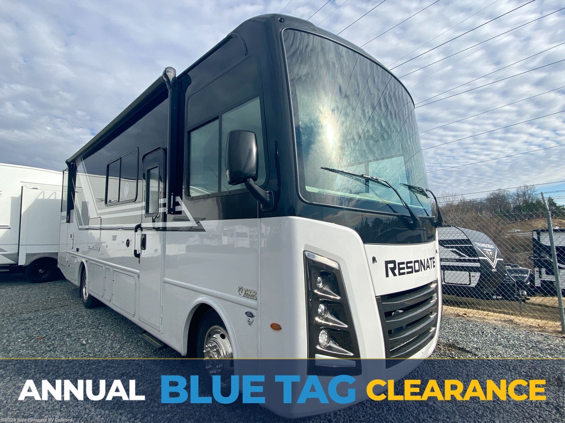 New 2026 Thor Motor Coach Resonate 29D available in Concord, North Carolina