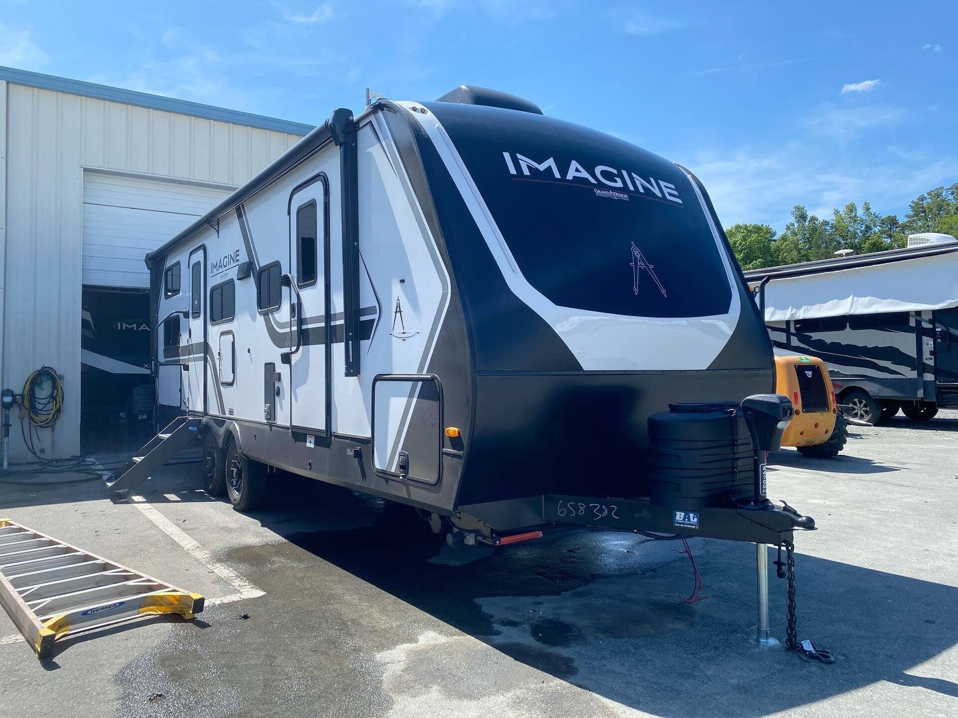 New 2027 Grand Design Imagine 2470BH available in Concord, North Carolina