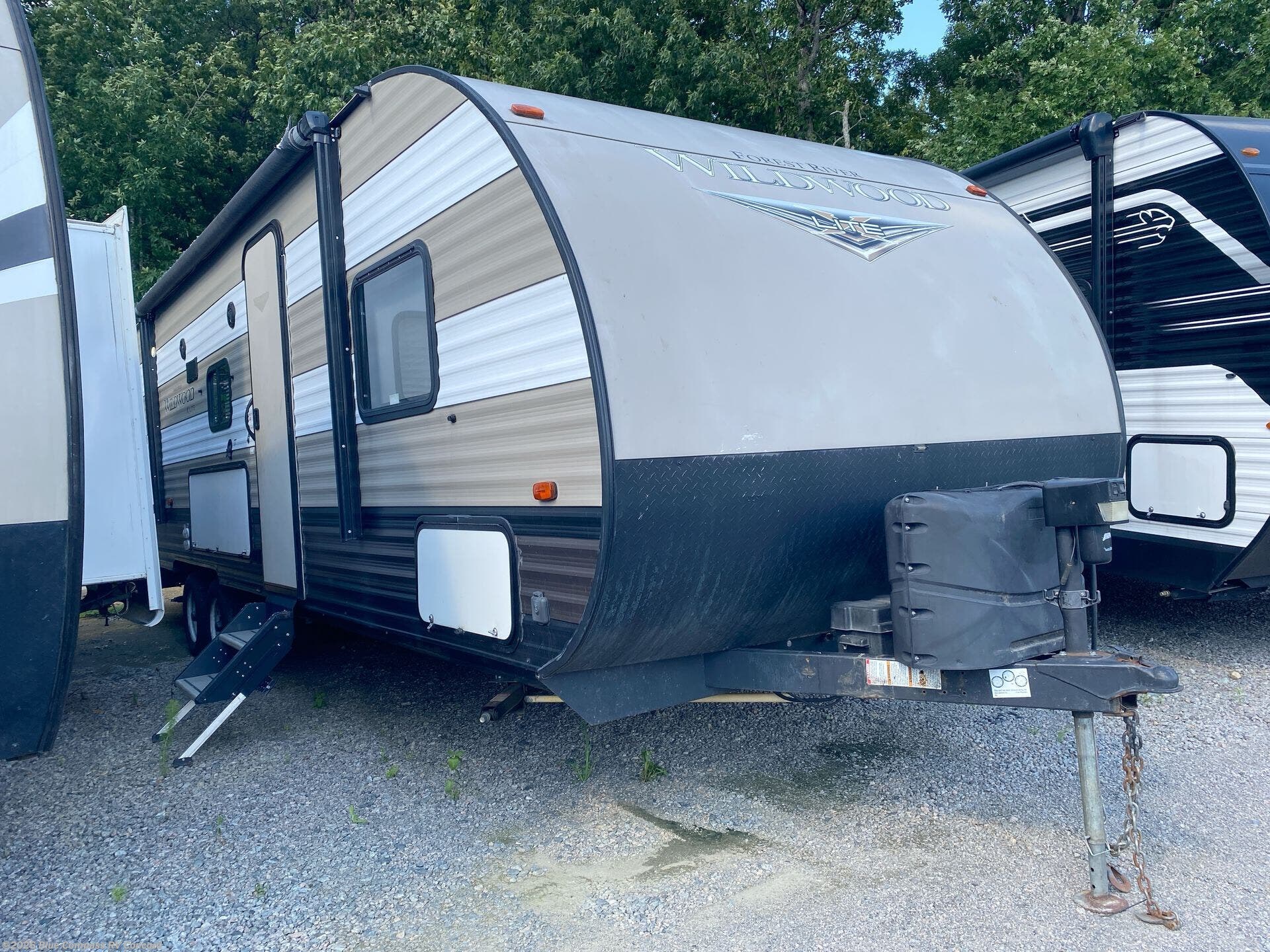 Used 2019 Forest River Wildwood X-Lite 263BHXL available in Concord, North Carolina