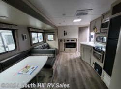  New 2023 Coachmen Catalina Legacy Edition 293QBCK available in Puyallup, Washington