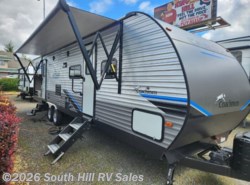 Used 2022 Coachmen Catalina Legacy Edition 323BHDSCK available in Puyallup, Washington