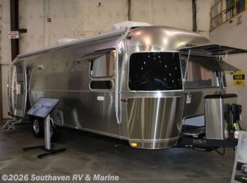 New 2024 Airstream Flying Cloud 27FB available in Southaven, Mississippi