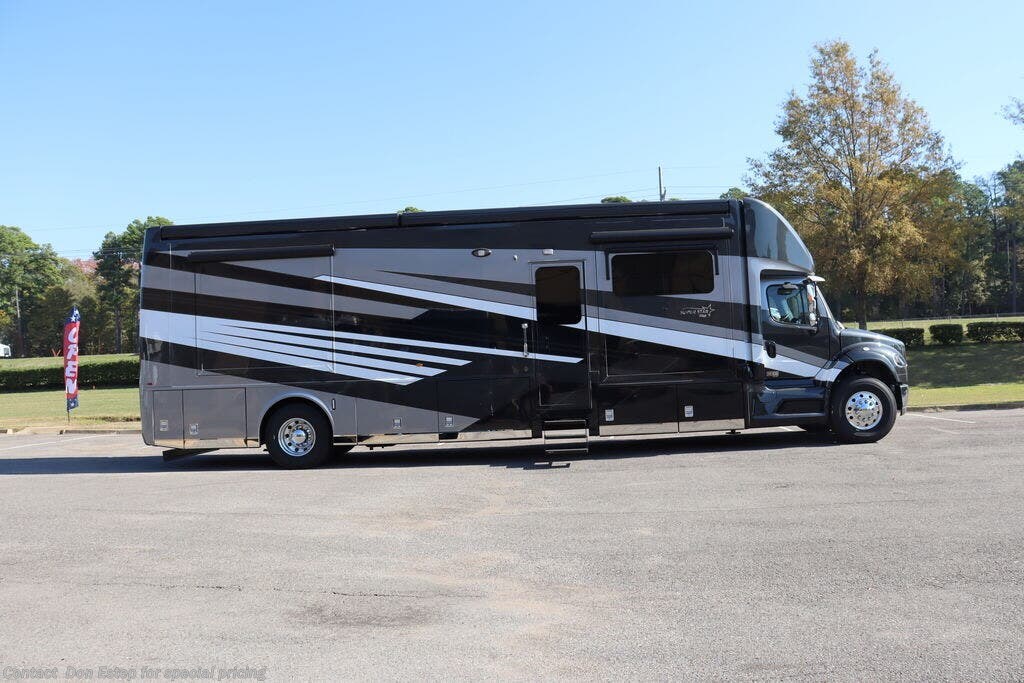 New 2026 Newmar Super Star 4040 available in Southaven, Mississippi