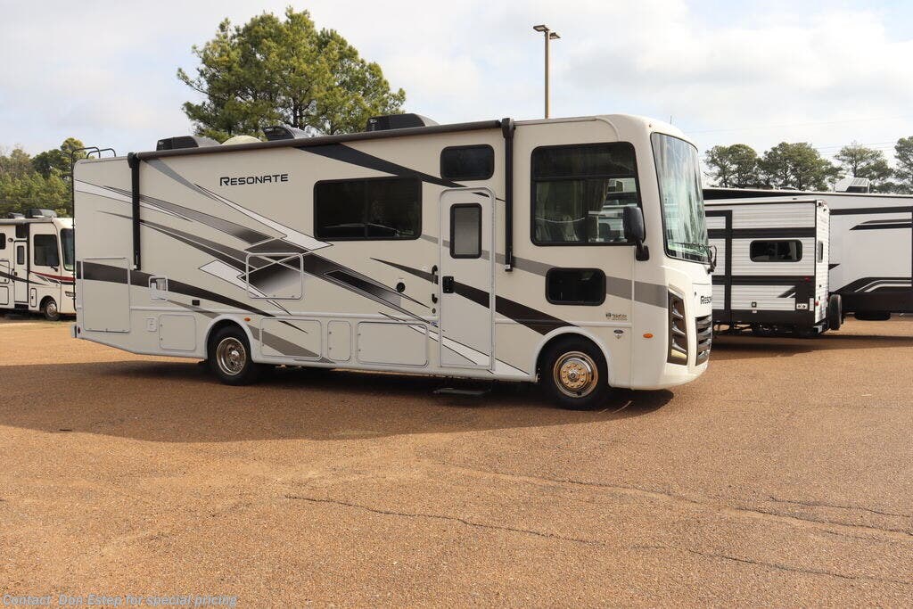 Used 2023 Thor  29D available in Southaven, Mississippi