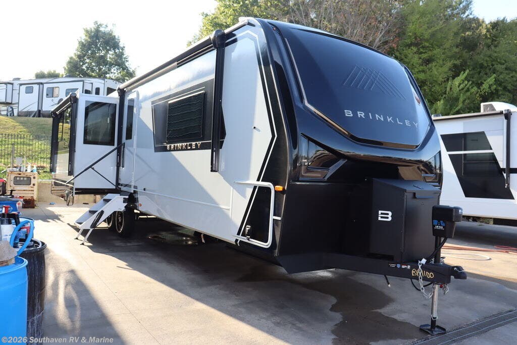 New 2027 Brinkley RV  310 available in Southaven, Mississippi