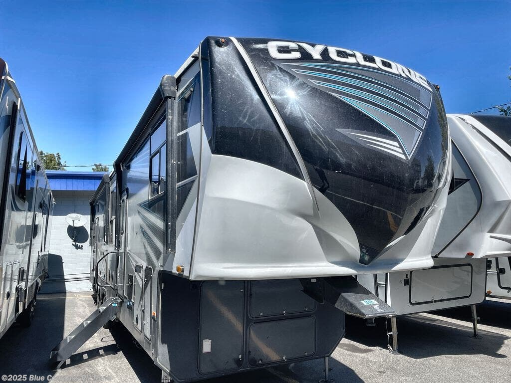 Used 2022 Heartland Cyclone 4005 available in Reno, Nevada