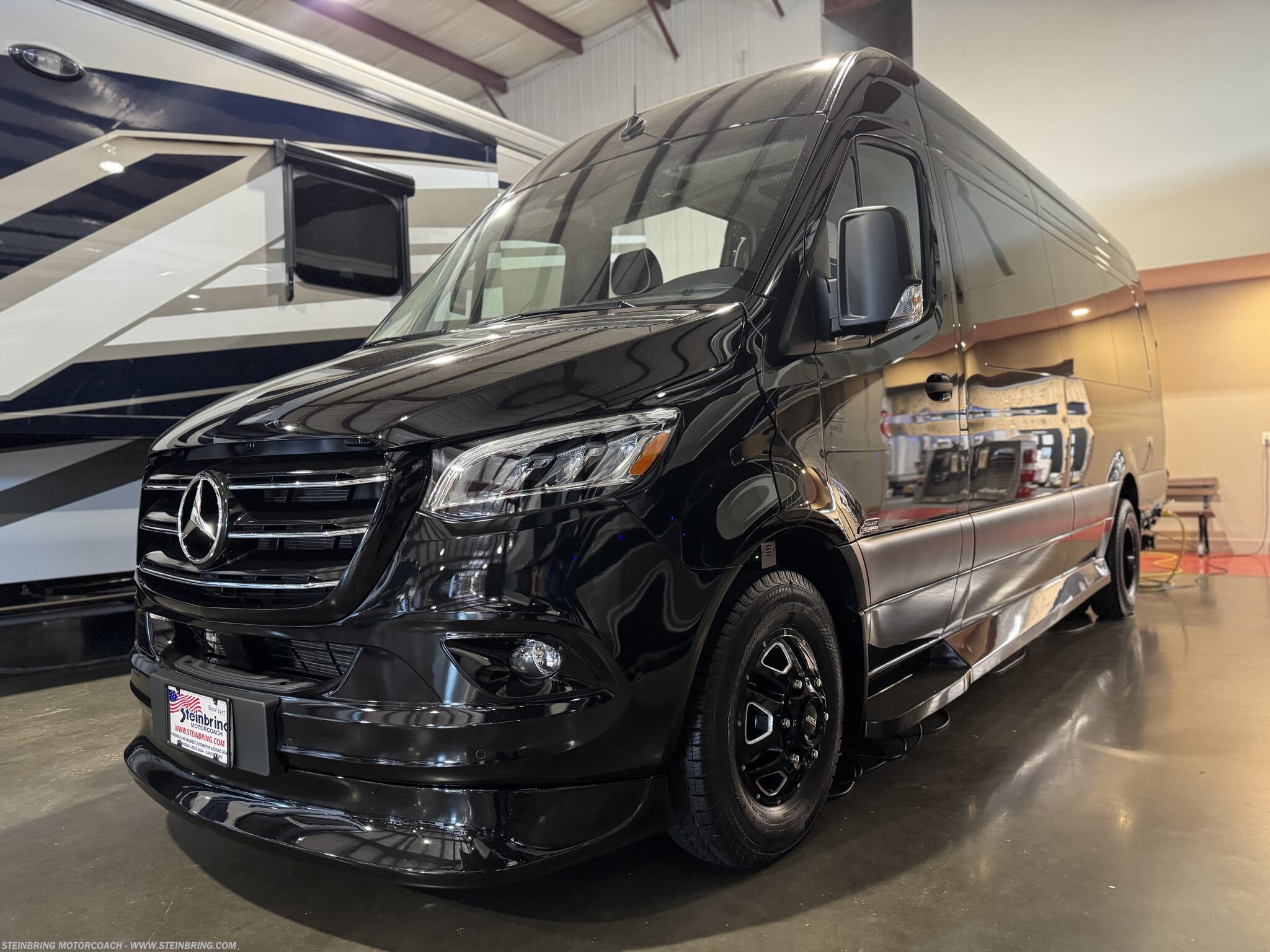 New 2026 Midwest Luxe Cruiser D6 available in Garfield, Minnesota