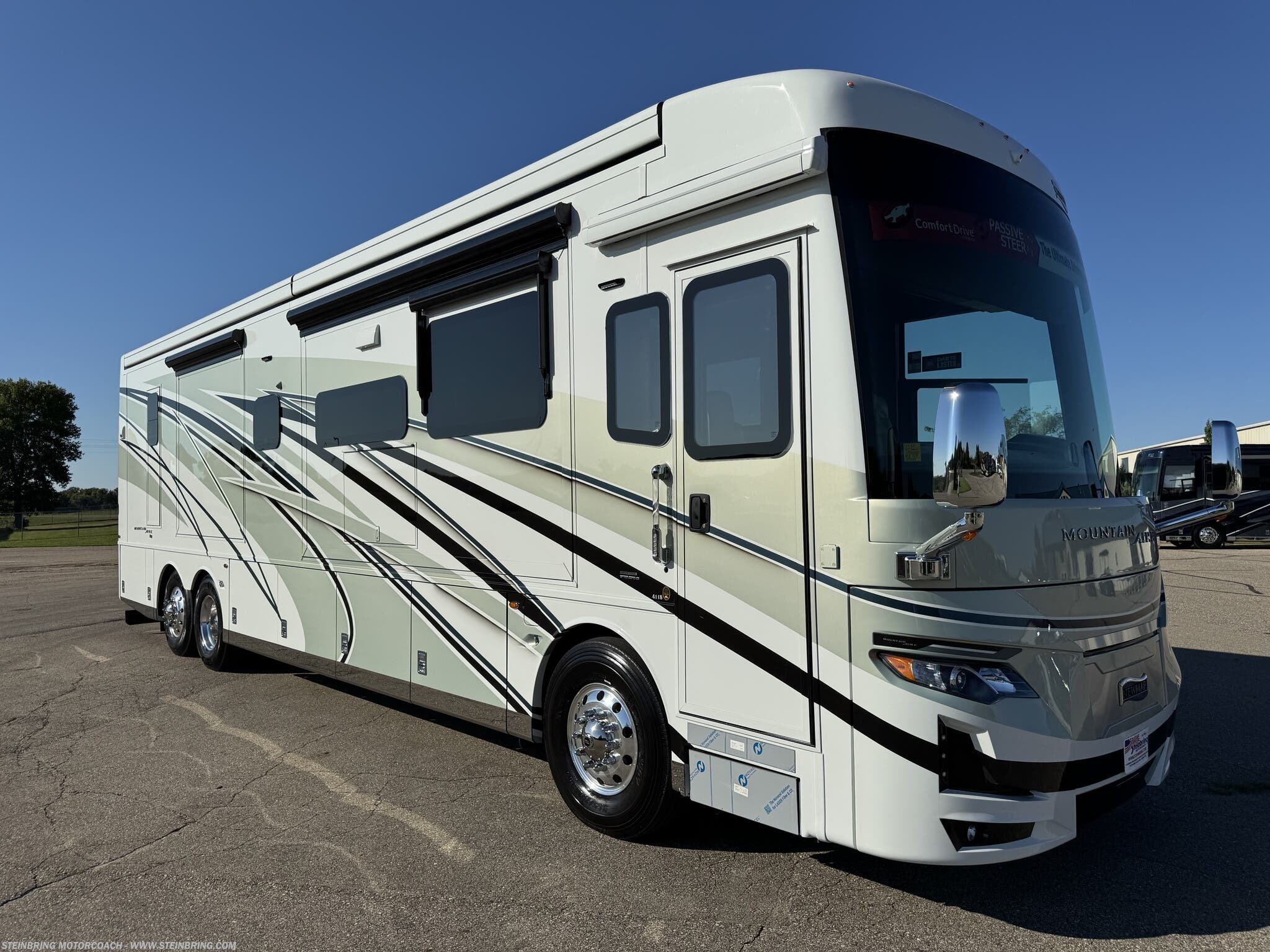 New 2027 Newmar Mountain Aire 4118 available in Garfield, Minnesota