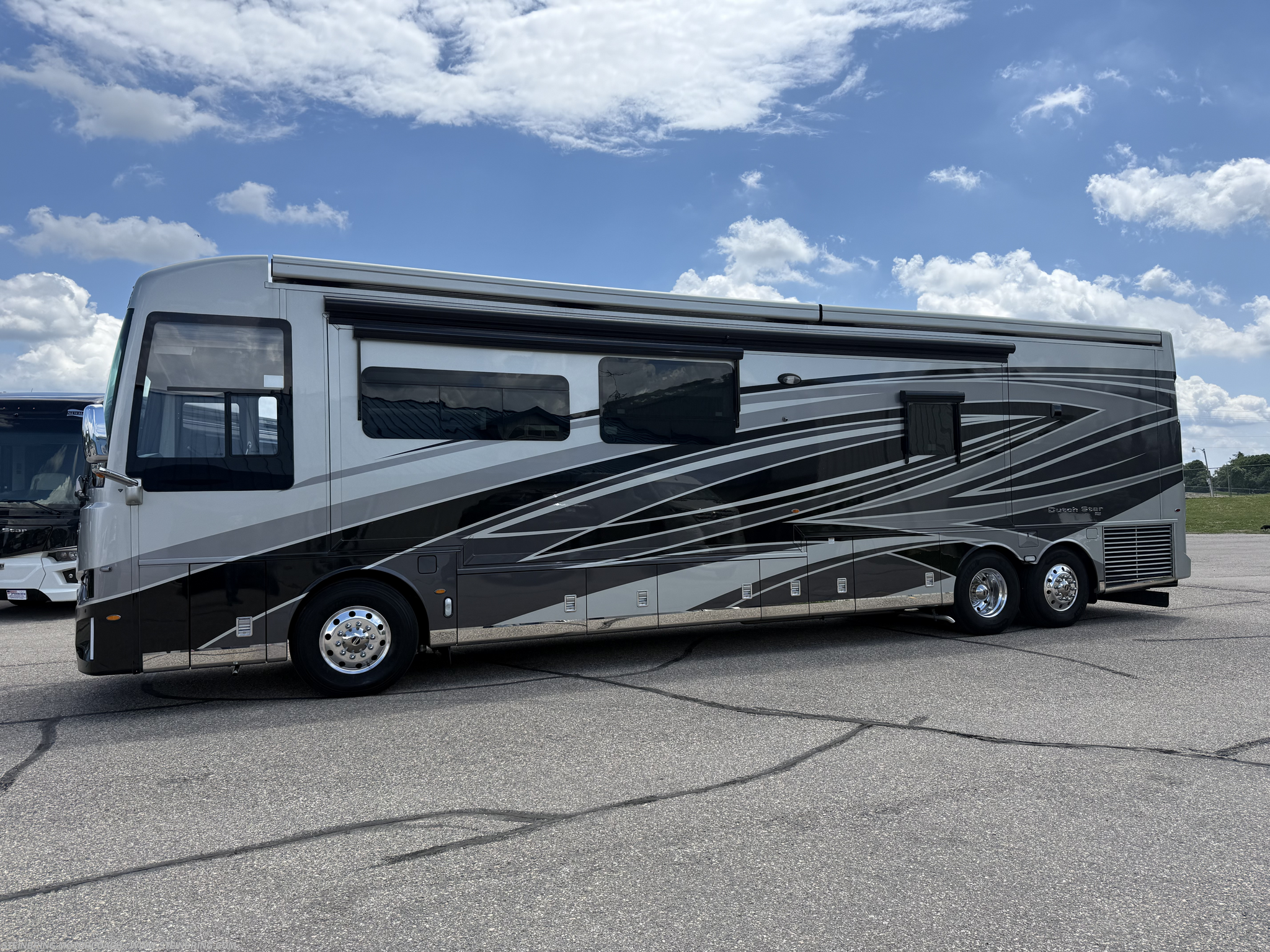 Used 2023 Newmar Dutch Star 4369 available in Garfield, Minnesota