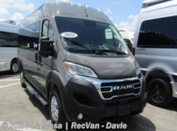 New 2025 Thor Motor Coach Dazzle 2LB available in Davie, Florida