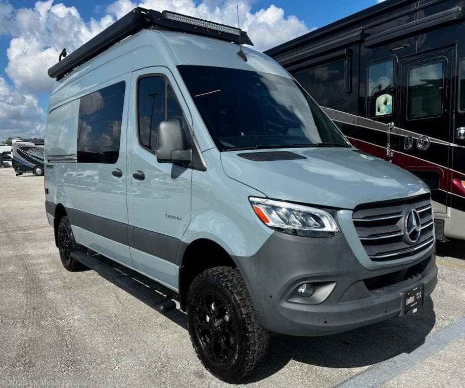 Used 2024 Entegra Coach Launch 19Y available in Davie, Florida