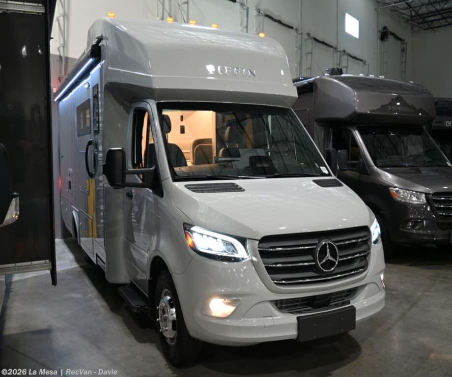 New 2027 Tiffin Wayfarer 25RW available in Davie, Florida