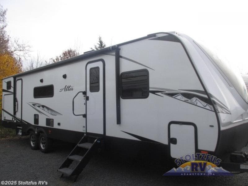 Used 2022 East to West Alta 3150KBH available in Adamstown, Pennsylvania