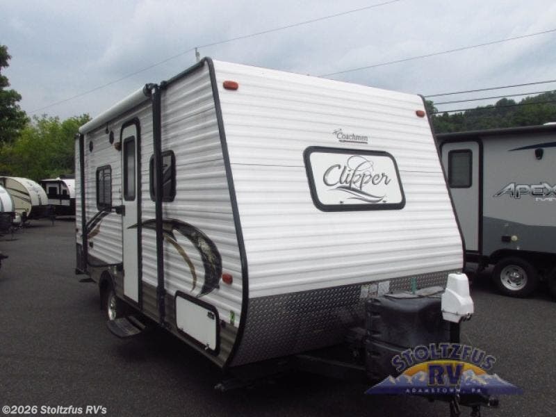 Used 2015 Coachmen Clipper Ultra-Lite 17FQ available in Adamstown, Pennsylvania
