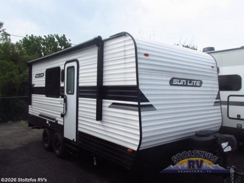 New 2027 Sunset Park RV Sun Lite 18THX available in Adamstown, Pennsylvania