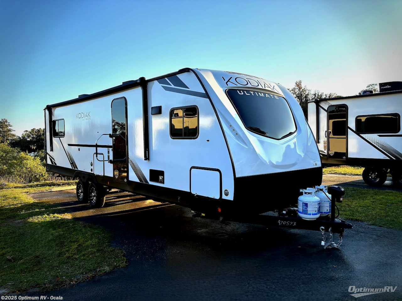 New 2025 Dutchmen Kodiak Ultimate 2900FKSP available in Ocala, Florida